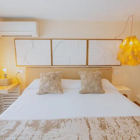 アパートホテル シークレット オアシス イビサ 大人専用 2*
