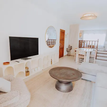 Apartahotel Secret Oasis Ibiza-only Adults 2*